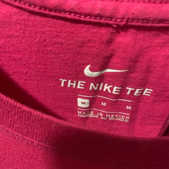 Nike Fuchsia Tee - Picture 2 of 2